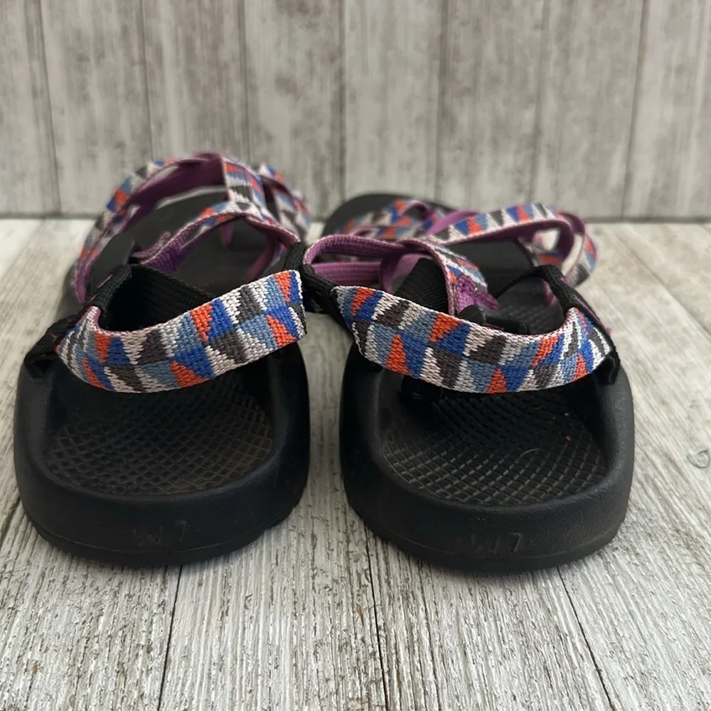 Chaco ZX2 Classic Sandal Women's Toe Loop Purple Geometric Print